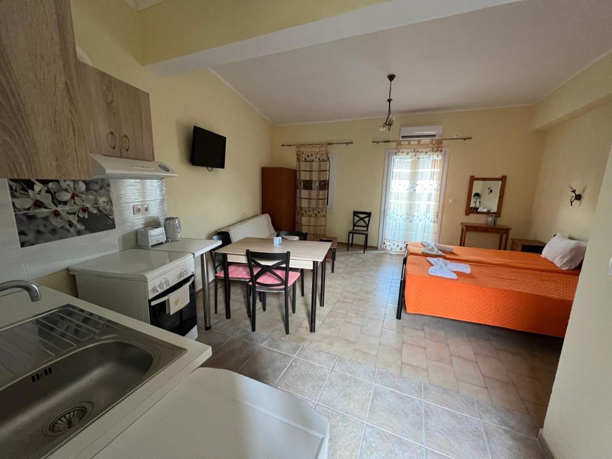 Votsalo Pool Apts Kalámi Kültér fotó